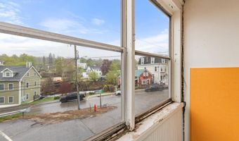 28 Central Sq, Bristol, NH 03222