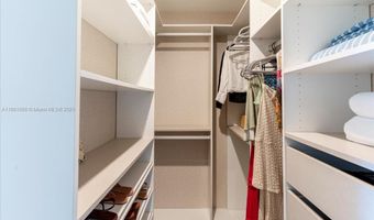 10201 E Bay Harbor Dr 304, Bay Harbor Islands, FL 33154