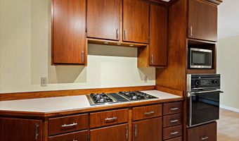 6005 More Ln, Anchorage, AK 99504