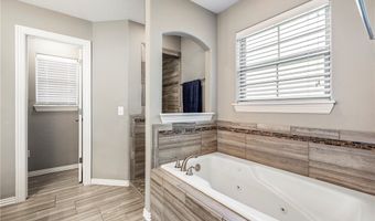 4002 SW Flatrock Cv, Bentonville, AR 72713