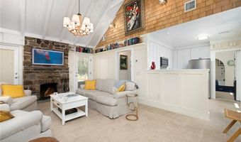 96 Steamboat St, Jamestown, RI 02835