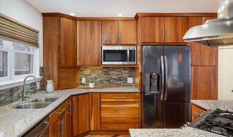 1605 17th St, Boulder, CO 80302