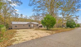 197 Old Homestead Rd, Big Sandy, TN 38221