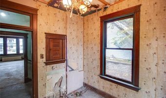 524 E 7th St, Alton, IL 62002