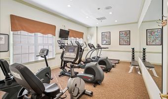 28 N De Baun Ave 208, Airmont, NY 10901