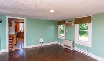 14 MAIN St, Frankford, DE 19945
