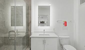701 N HENRY St 206, Alexandria, VA 22314