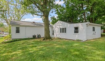 983 Roseland Rd, Alliance, OH 44601
