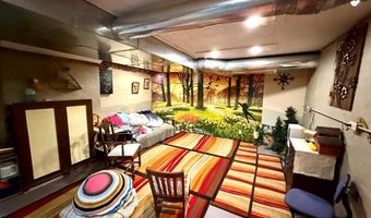 619 Q St, Aurora, NE 68818