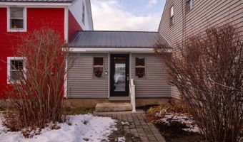 638 Riverside Dr, Augusta, ME 04330