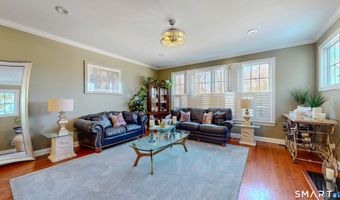 1 Lawrence Ave 1, Danbury, CT 06810