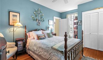 22 Greenough Pl, Newport, RI 02840
