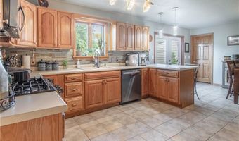 1 Carol Dr, Adams, NY 13605