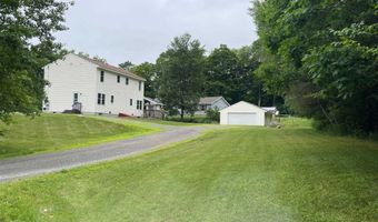 9 Crate Ln, Canaan, NH 03741