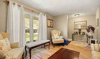 91 Maplewood Vlg, Banner, KY 41603