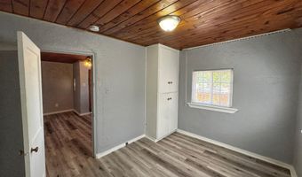426 Headingly Ave NW A, Albuquerque, NM 87107