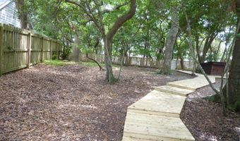 113 Hoop Pole Creek Dr, Atlantic Beach, NC 28512