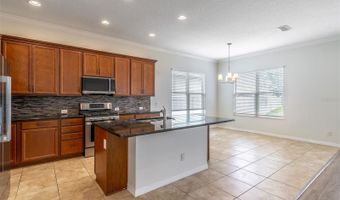 962 GRAND HILLTOP Dr, Apopka, FL 32703