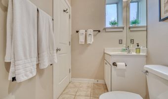32 S REGESTER St, Baltimore, MD 21231
