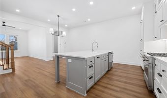 825 NW 14th St, Bentonville, AR 72712