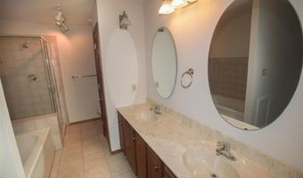 1340 Holgate Dr F2, Ballwin, MO 63021