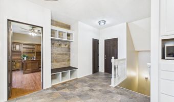 513 N Crestview Cir, Brandon, SD 57005