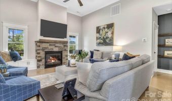 136 Ellis Ln, Arden, NC 28704