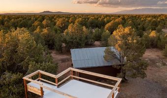 438 Carson Rd S, Carson, NM 87515