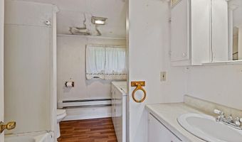 32 Murray St, Augusta, ME 04330