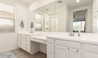 2574 S BARKS CANYON Trl, Apache Junction, AZ 85119