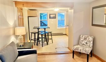 20 Lee Ave 2, Newport, RI 02840