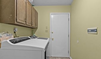 274 Doublegate Dr N, Albany, GA 31721