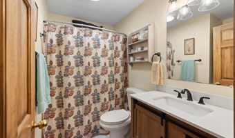85 Lakeview Ave, Bristol, NH 03222