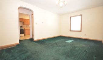941 Austin Ave, Akron, OH 44306