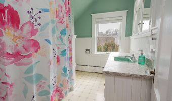 369 Ohio St, Bangor, ME 04401
