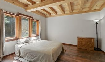 76 Shadow Valley Ln, Clark Fork, ID 83811