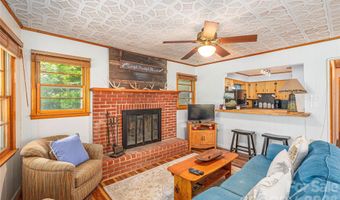 868 Cabin Flats Rd, Balsam, NC 28707