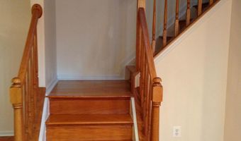7048 GATTON Sq, Alexandria, VA 22315