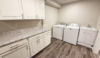 1409 S McCoy St, Aberdeen, SD 57401