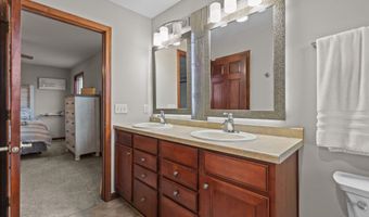 4027 E GLORY Ln, Appleton, WI 54913