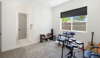 4236 E Whisper Rock Trl E, Cave Creek, AZ 85331
