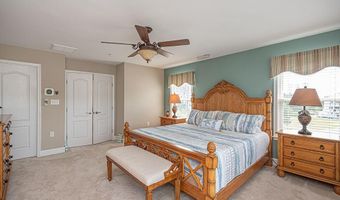 10900 HOLYSTONE Ln 301, Berlin, MD 21811