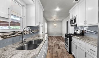 300 SW 10th St, Andrews, TX 79714