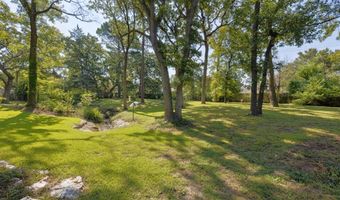 110 Acker Dr, Ada, OK 74820