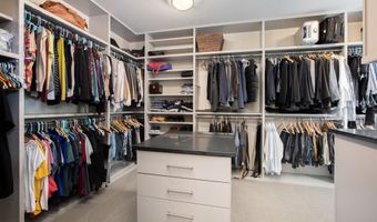 307 Windy Crest Dr, Ann Arbor, MI 48105