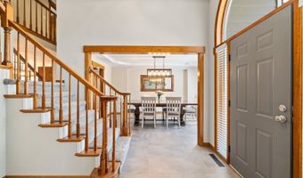618 OAKHURST Dr, Cheyenne, WY 82009