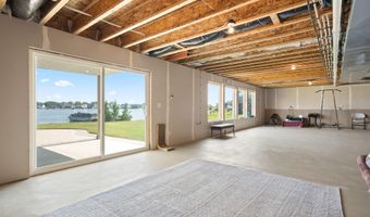 8213 Placid Waters Dr, Allendale, MI 49401