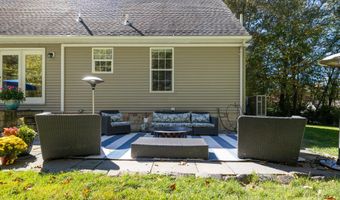 124 Auncient Oak Rd, Bethlehem, CT 06751