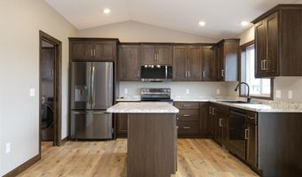 1346 Faith Hill Dr SW, Alexandria, MN 56308