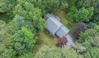 21 Tamarack Ln, Amherst, NH 03031